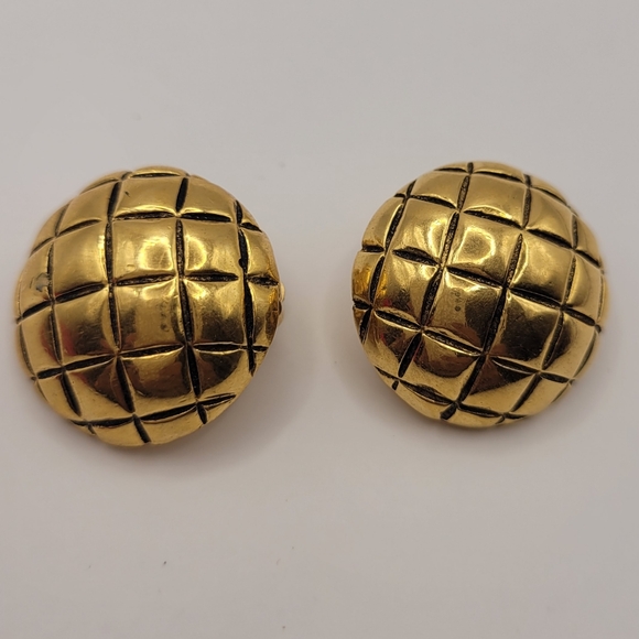 Chanel Quilted Gold Plated Clip Earrings - Picture 3 of 4